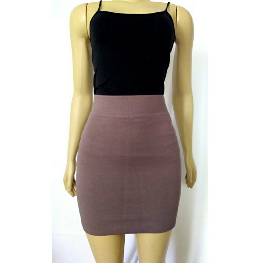 Mini Skirt - Picture 4 of 5